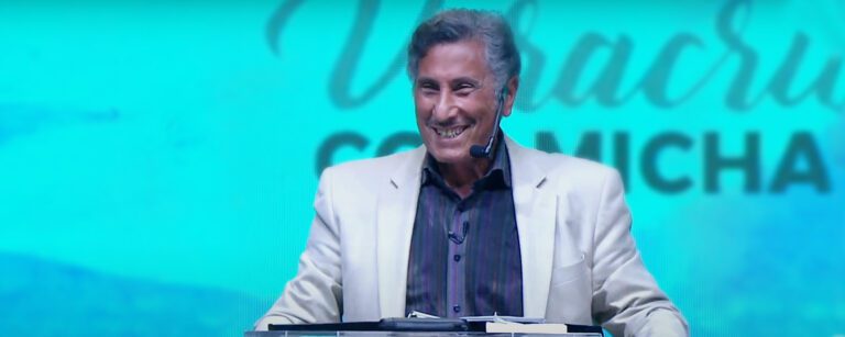 Dr. Michael Youssef Preaching to 16,000 Mexicans in Veracruz in Christian Evangelism Event
